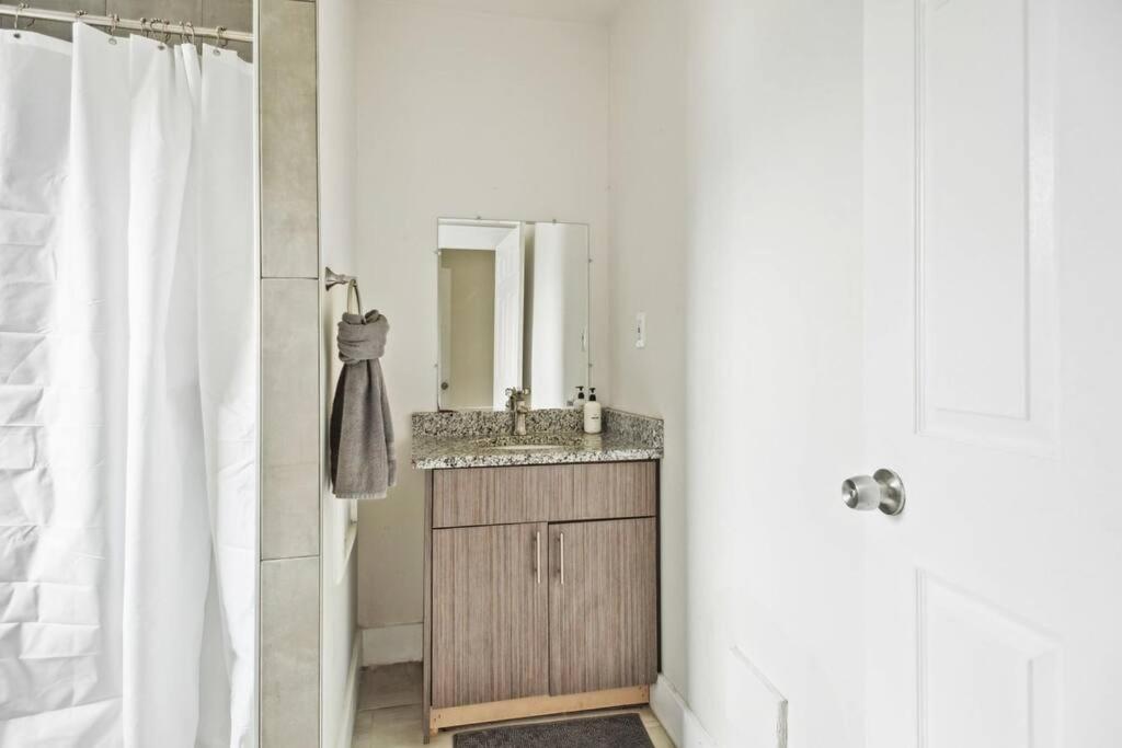 Spacious Home, Downtown Nearby, 8 Guests Casa vacanze