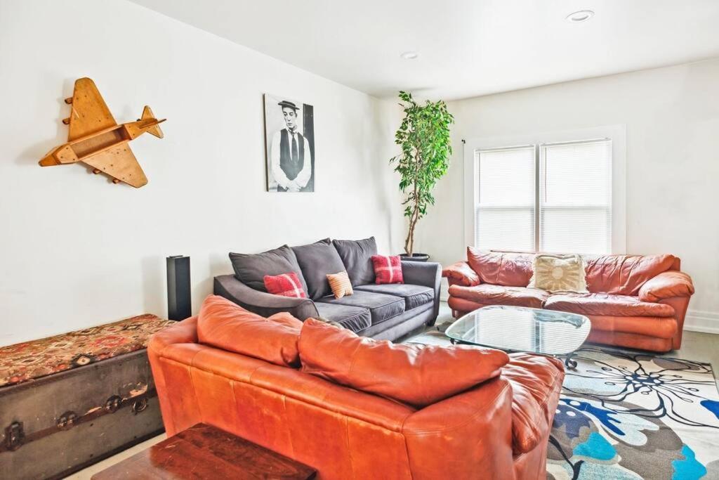 Casa vacanze Spacious Home, Downtown Nearby, 8 Guests *